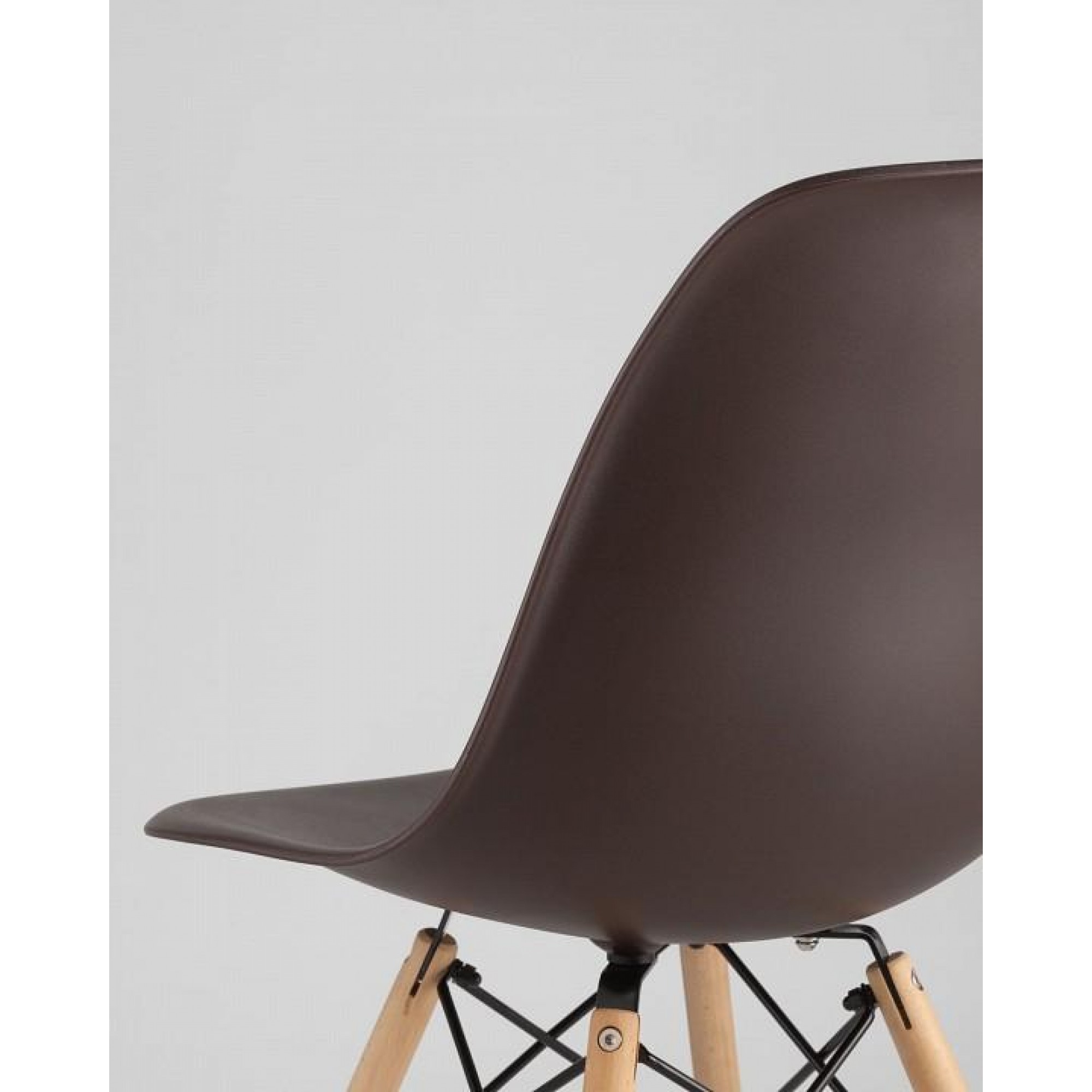 Набор из 4 стульев Eames    SGR_8056PP-BROWN-X4